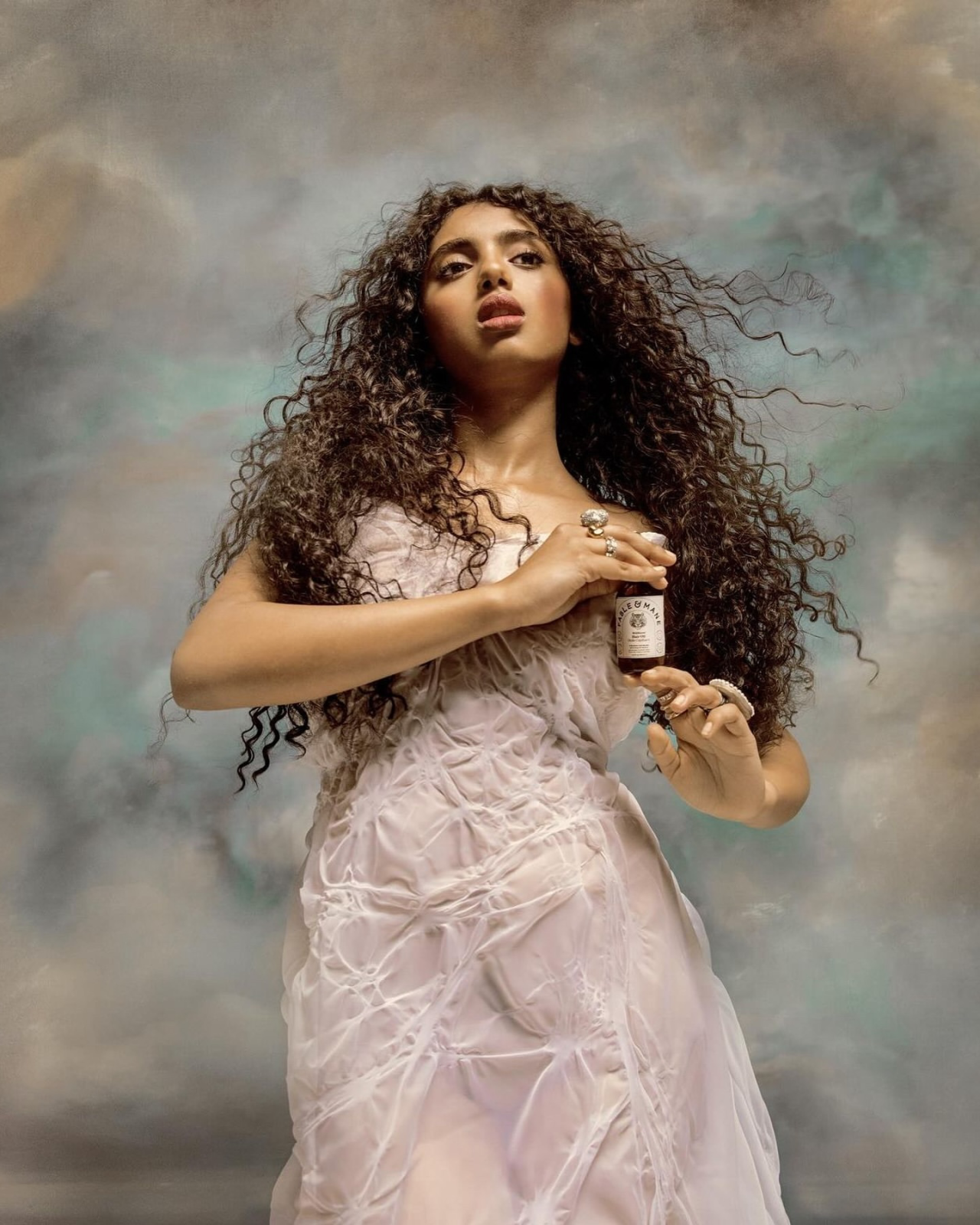 Fable & Mane – Holi Roots